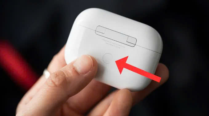 âm lượng airpods không đều
