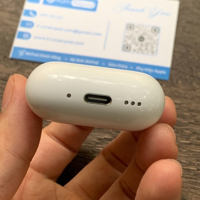 Hộp sạc airpod 4 bản chống ồn